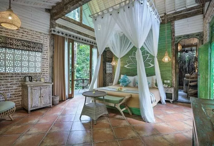 リゾートホテル Pramana Giri Kusuma