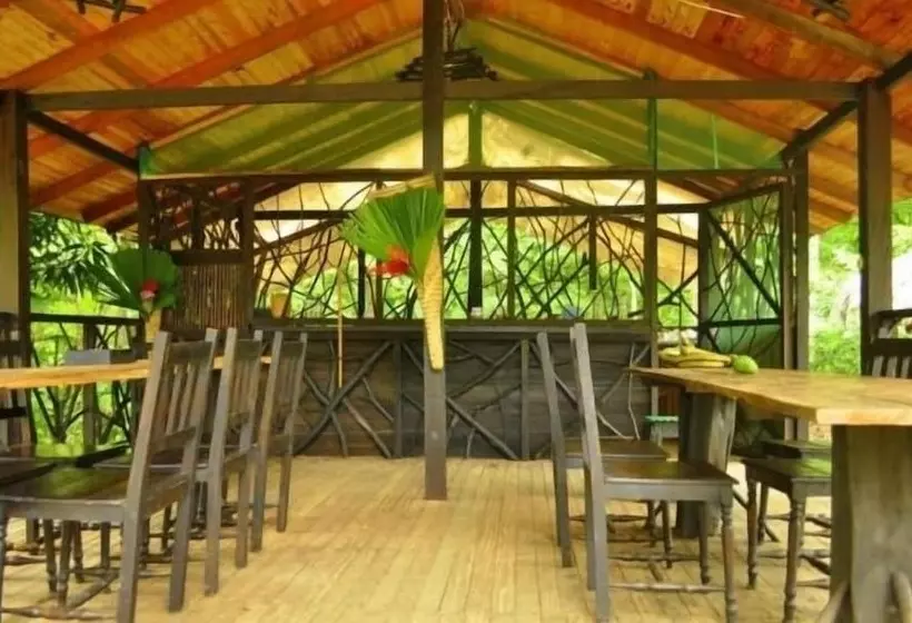 Retkeilymaja Acuali Eco Hostal