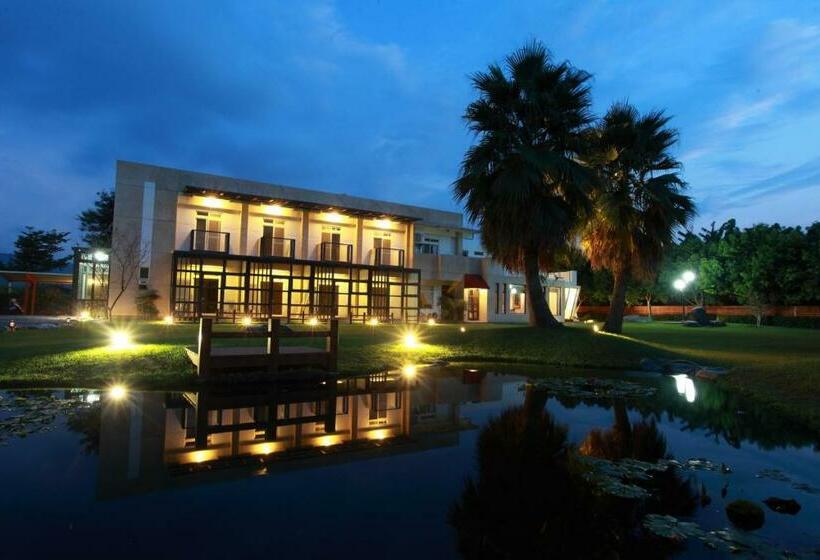 تختخواب و صبحانه Amy+ Bnb