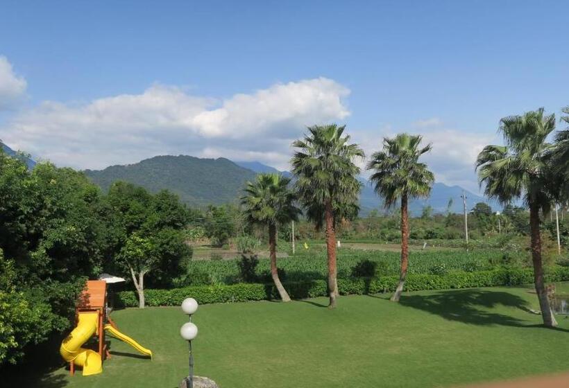 تختخواب و صبحانه Amy+ Bnb