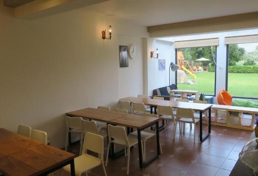 تختخواب و صبحانه Amy+ Bnb