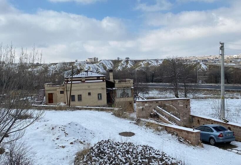 هتل Aladino Cave Suites