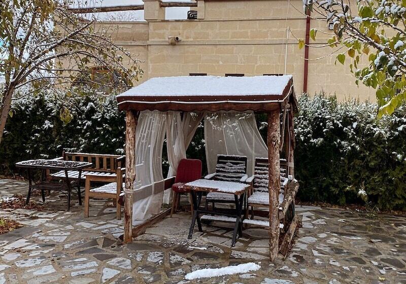 هتل Aladino Cave Suites