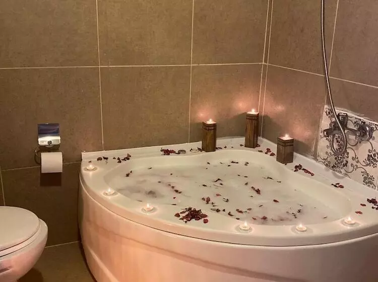 ホテル Aladino Cave Suites