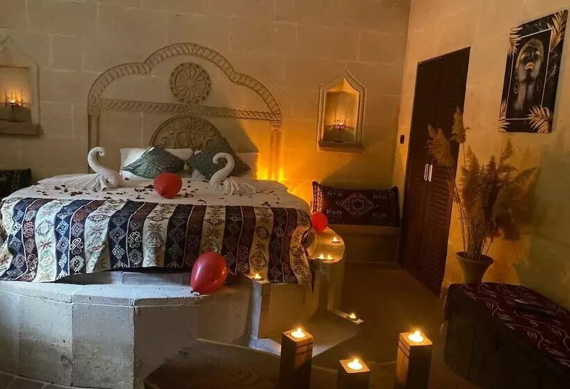 ホテル Aladino Cave Suites