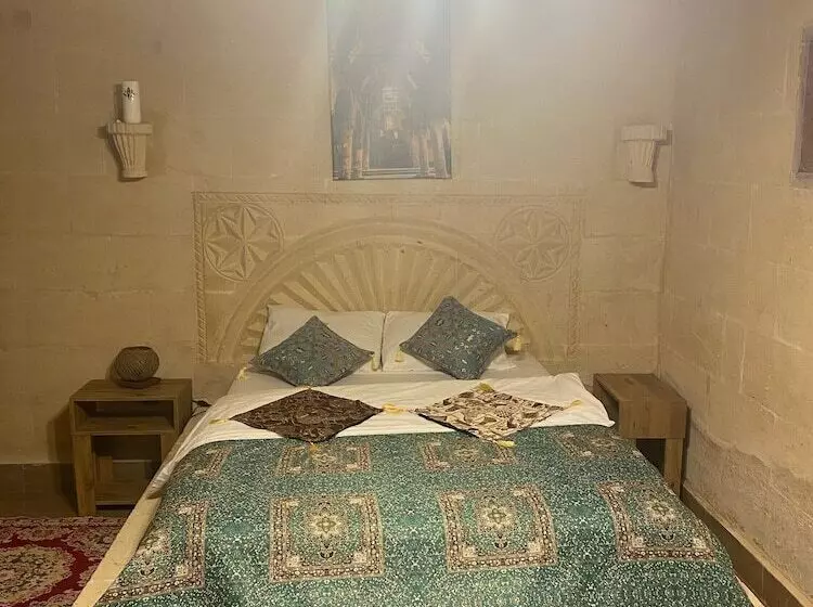ホテル Aladino Cave Suites