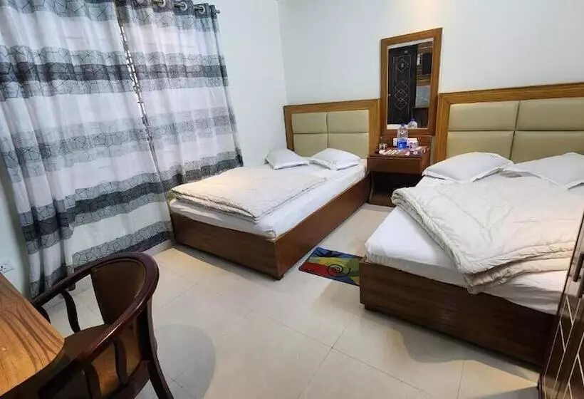 هتل Cox Rotana