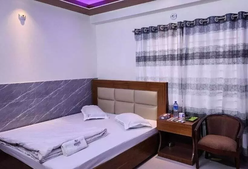 هتل Cox Rotana