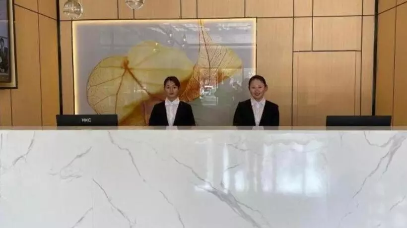 هتل Greentree Inn Express Shandong Jinin Jiaxiang Railway Station