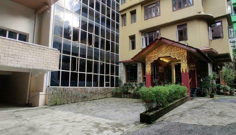 ホテル Rendezvous