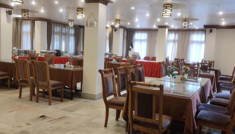 ホテル Rendezvous