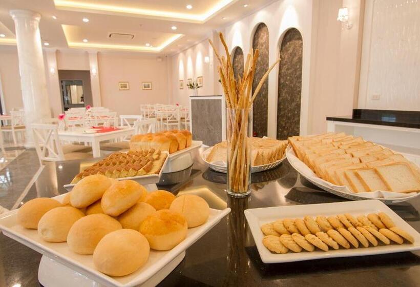 Hotel The Green View