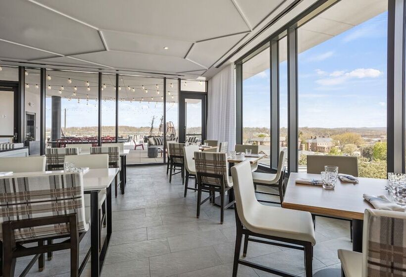 The Highlander Hotel Radford