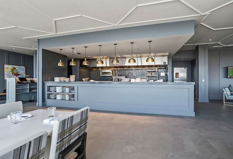 The Highlander Hotel Radford