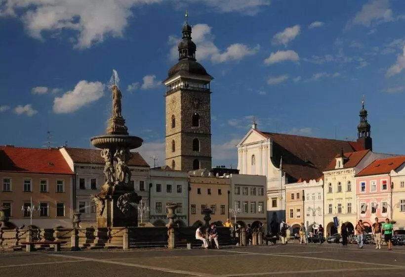 Majatalo Penzion Chlumec