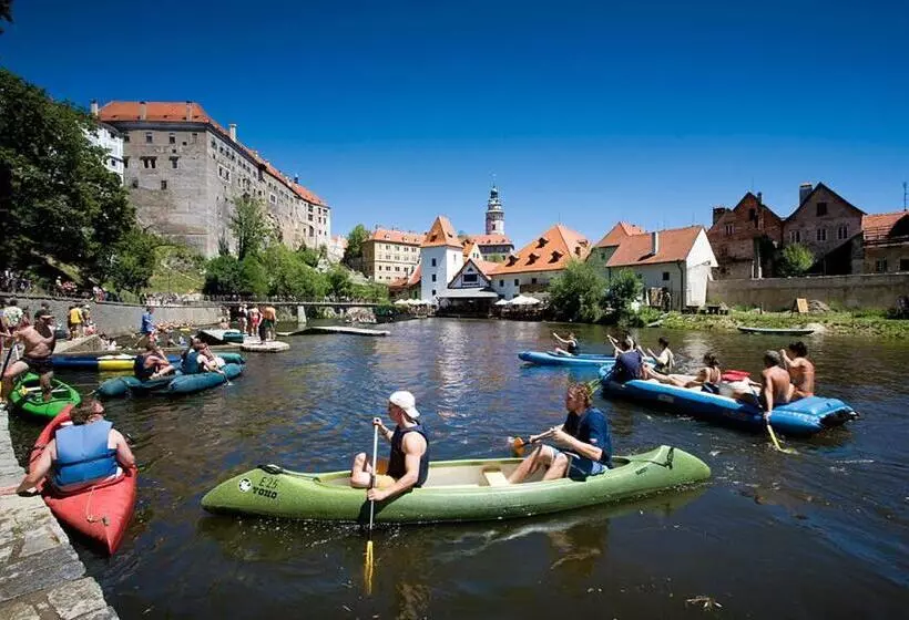 Majatalo Penzion Chlumec