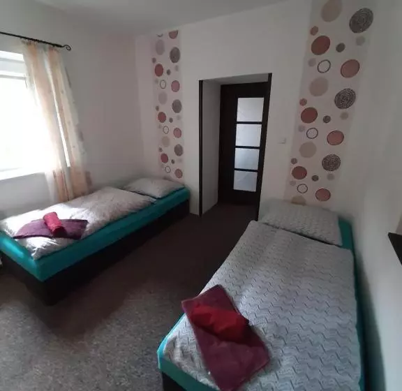 Majatalo Penzion Chlumec