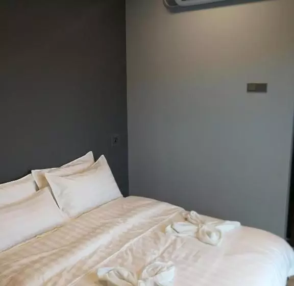 هاستل Sunbay Inn