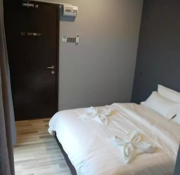 هاستل Sunbay Inn