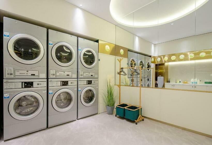 Atour Light Hotel Qingdao International Convention Center