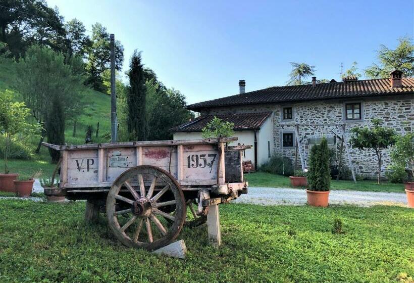 Nocleg ze śniadaniem Podere Badia Valdrago Agriturismo Mugello Circuit