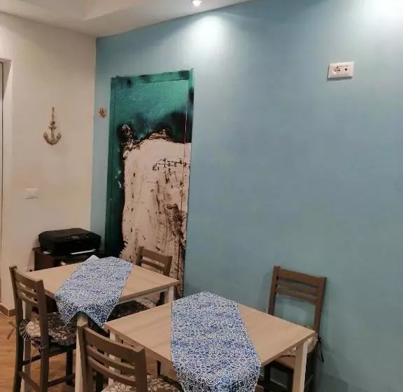 ベッドアンドブレックファースト Al Faro