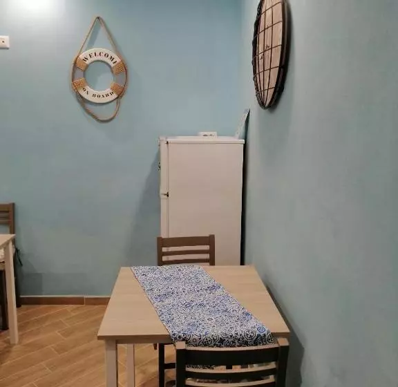 ベッドアンドブレックファースト Al Faro