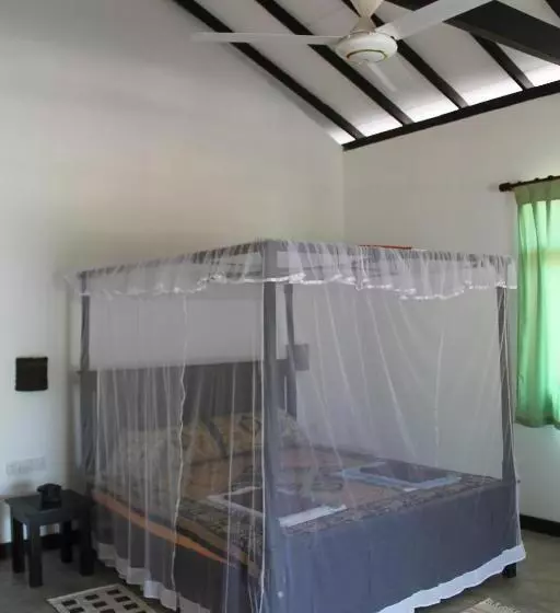 Aamiaismajoitus (B&B) Chill Cabanas