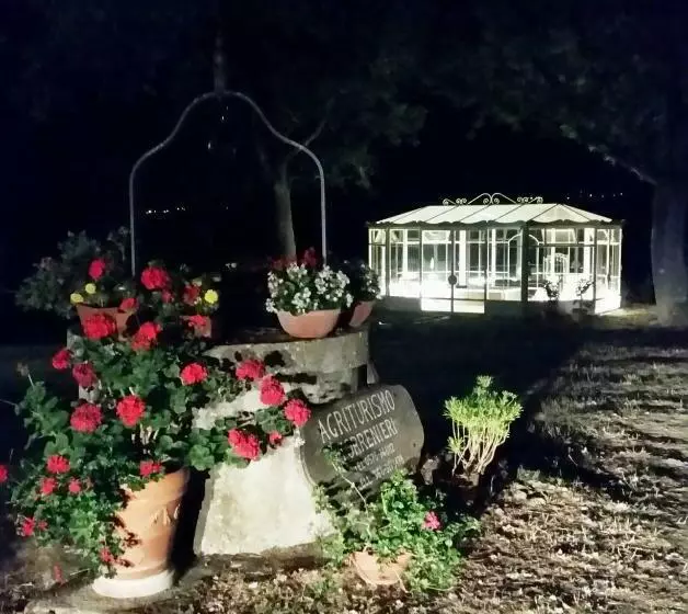 Hotelli Agriturismo Torrenieri Da Alessandro