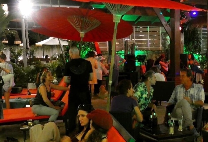 ホテル Amara Beach Resort Koh Phangan