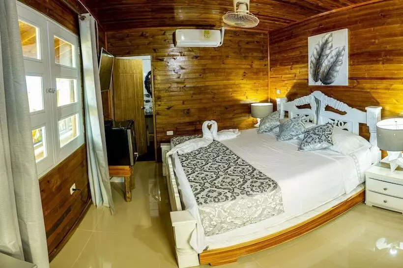 ホテル Isla Lizamar