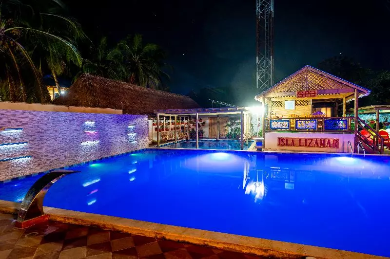 ホテル Isla Lizamar