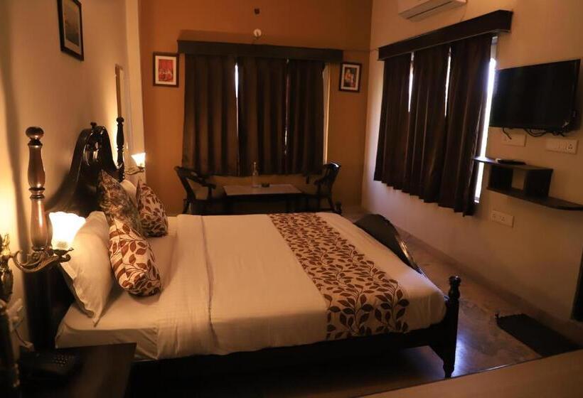 Hotel Ksr Moti Mahal