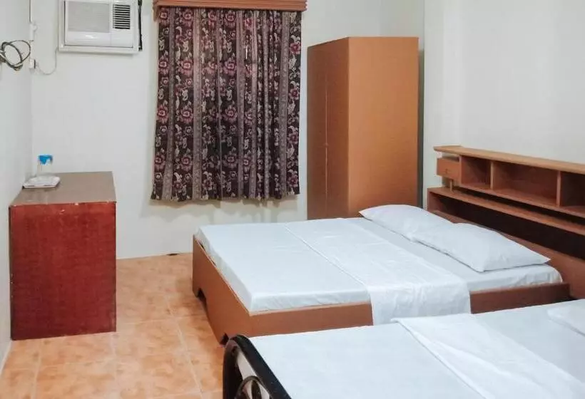 Hotelli Reddoorz @ Plaza La Paz Iloilo City