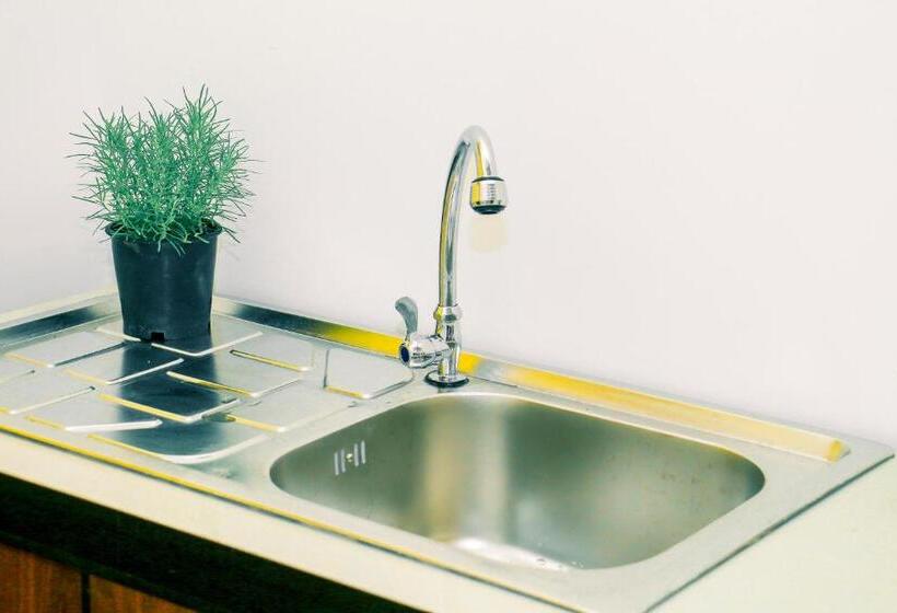 Bed & Breakfast Beach Breeze Weligama