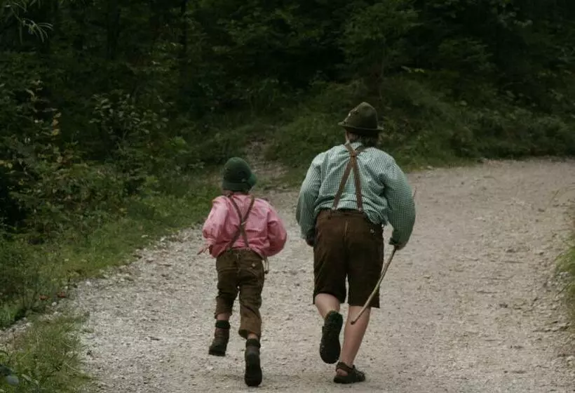 تختخواب و صبحانه Haus Salzkammergut