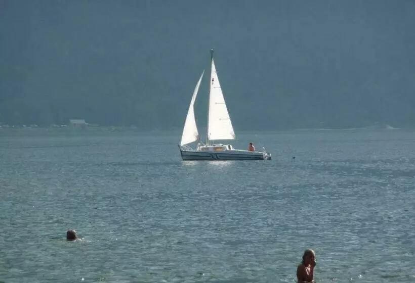 تختخواب و صبحانه Haus Salzkammergut