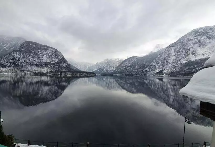 تختخواب و صبحانه Haus Salzkammergut