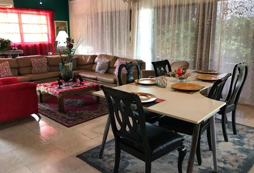 تختخواب و صبحانه Posada Nativa Trinsan Campestre