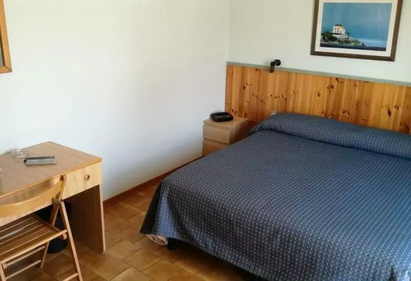 هتل Albergo Le Rose