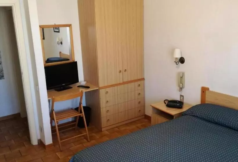 هتل Albergo Le Rose