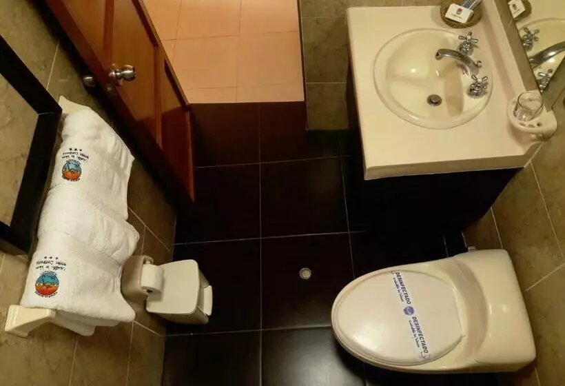 Hotelli Caballito De Totora