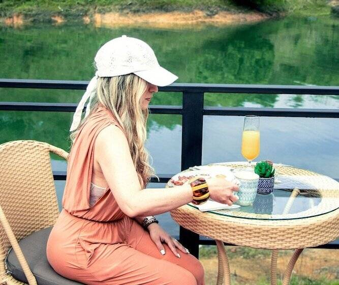 Hotel Glamping The Mountain