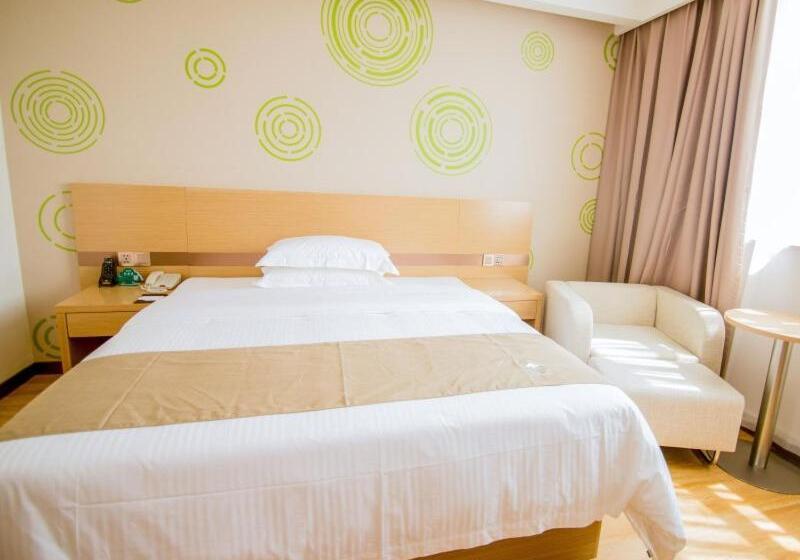 בית מלון כפרי Greentree Inn Nantong Tongzhou Zhangzhishan Town Deli Square Express