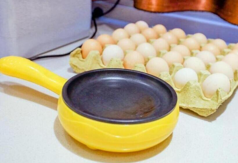 Hotel Greentree Inn Express Yingtan Yujiang Railway Station