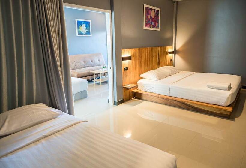 בית מלון כפרי T Park Pakchong