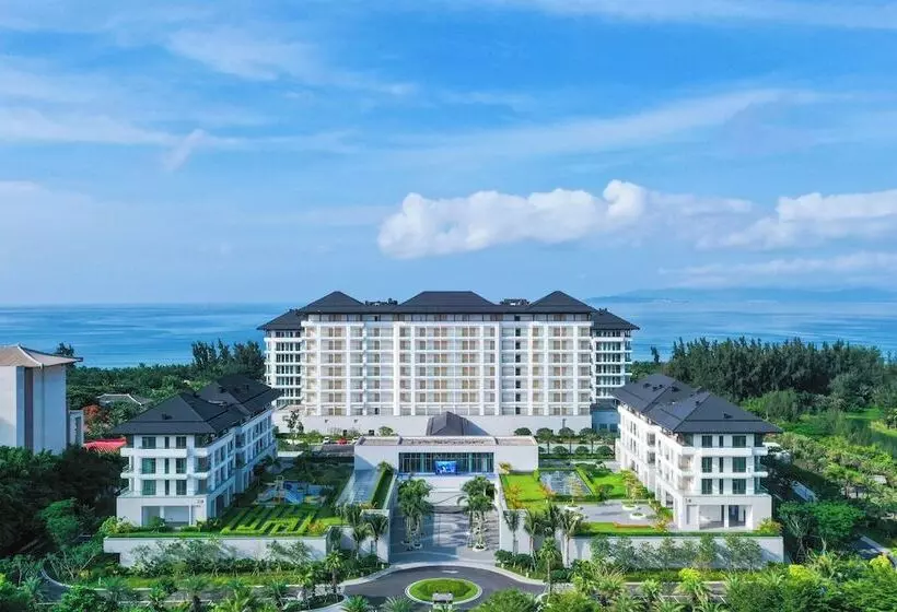 Hotelli The Mermoon Resort Hainan Tufu Bay, Tapestry By Hilton