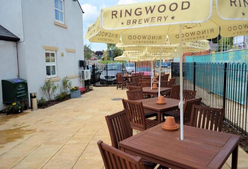 בית מלון כפרי The Swan @old Stratford