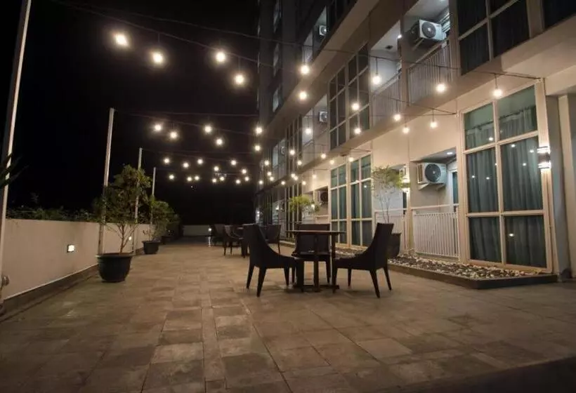 Hotelli Tiba At Jatinangor