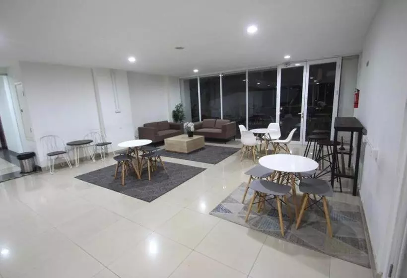 Hotelli Tiba At Jatinangor